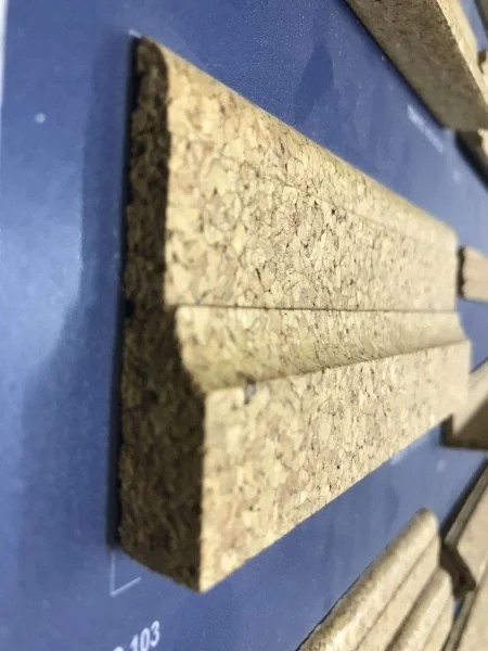 Плинтус пробковый ArtCorkDesing С 103 лакированный 12х65х910 мм в Самаре