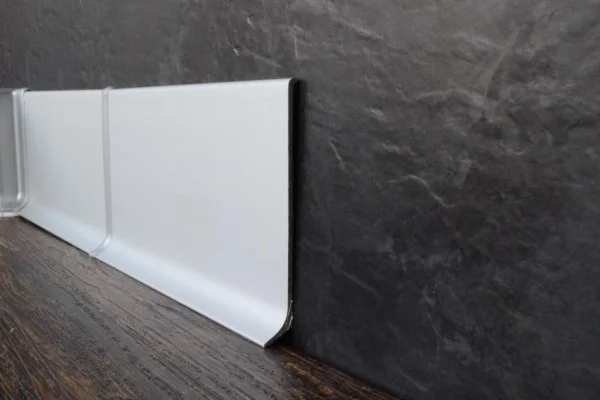 Алюминиевый плинтус ЭлитПроф Анодированный Плоский (60х11х2500 мм) в Самаре