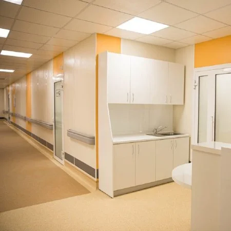 Коннелюрный односоставной плинтус Bonkeel Prof Серый (95х2700мм) в Самаре