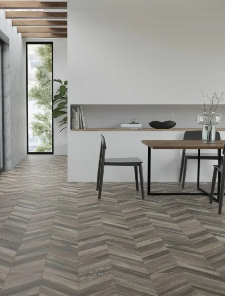 Ламинат Egger PRO 8/33 4V Large Дуб Кестинкорт Шоколад левая EPL240F4CL в Самаре